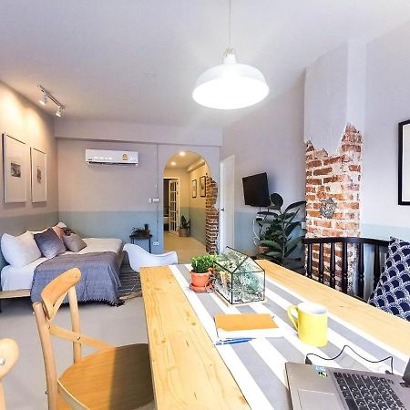 Snoozy Guesthouse Phuket Ngoại thất bức ảnh
