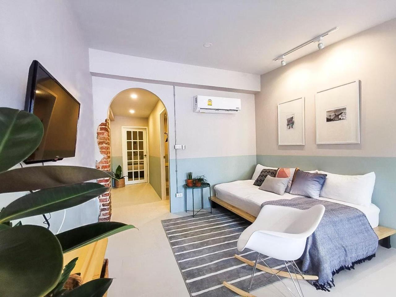 Snoozy Guesthouse Phuket Ngoại thất bức ảnh