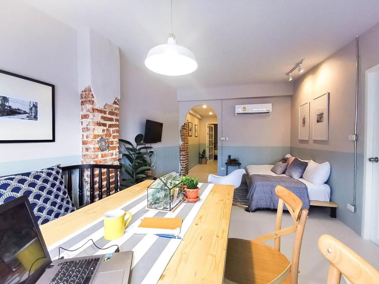 Snoozy Guesthouse Phuket Ngoại thất bức ảnh