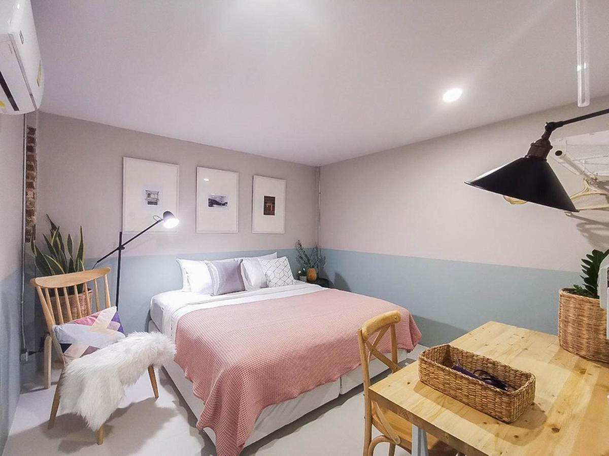 Snoozy Guesthouse Phuket Ngoại thất bức ảnh