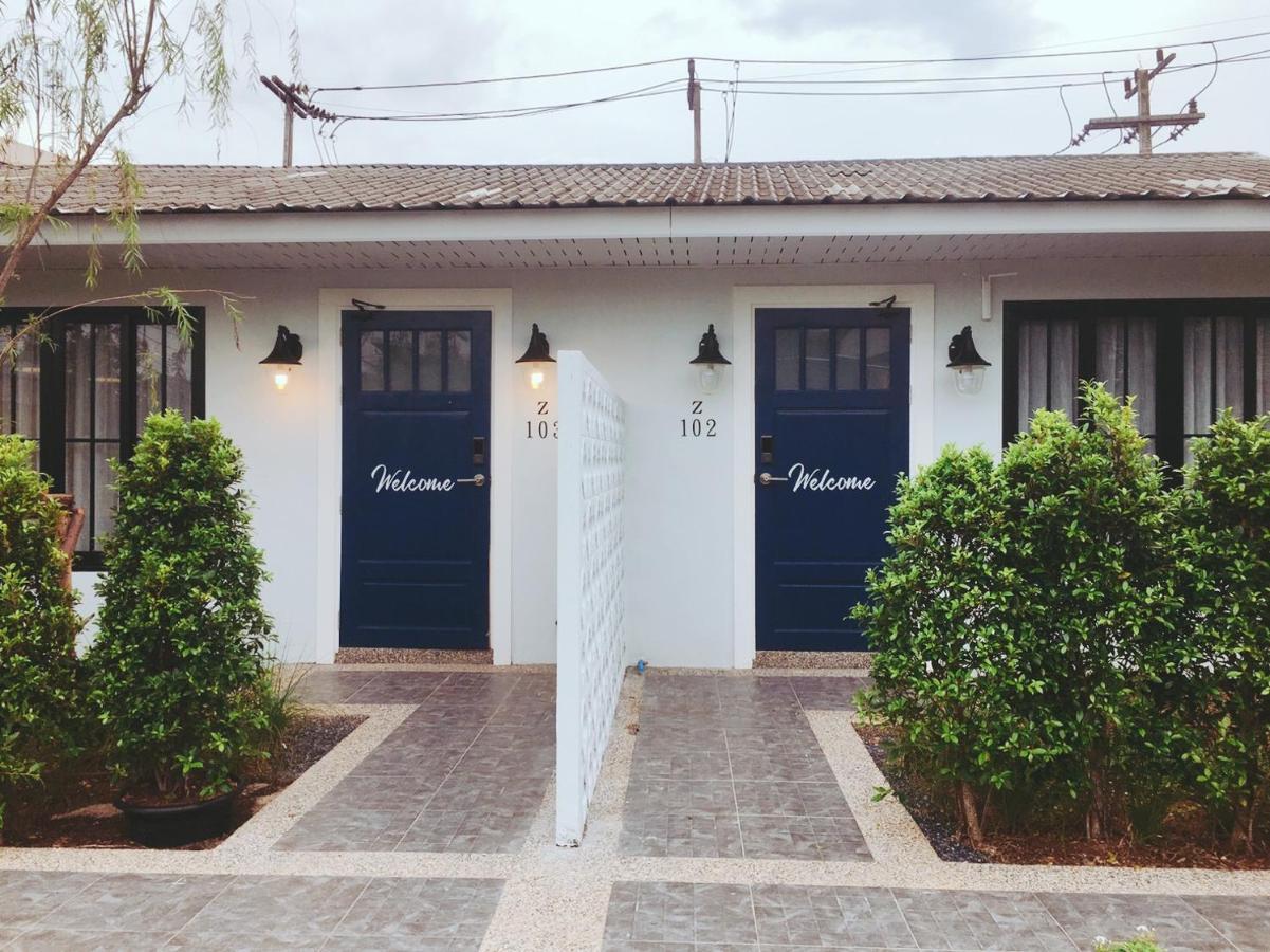 Snoozy Guesthouse Phuket Ngoại thất bức ảnh