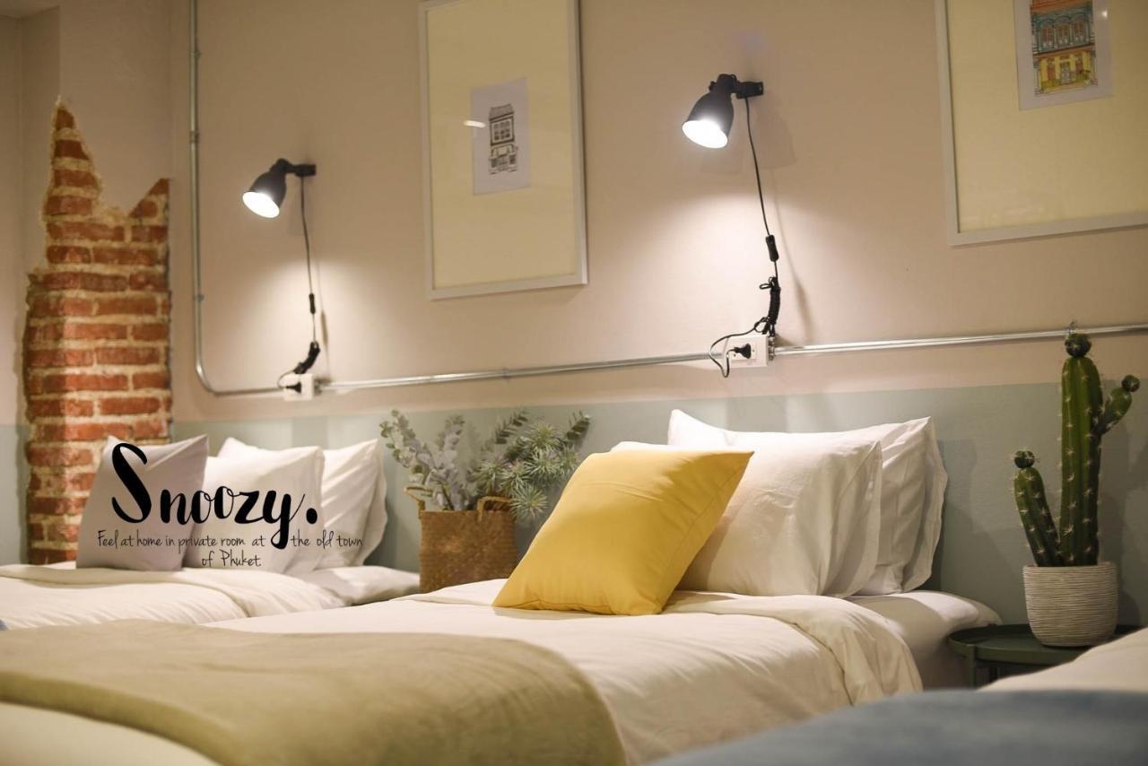 Snoozy Guesthouse Phuket Ngoại thất bức ảnh