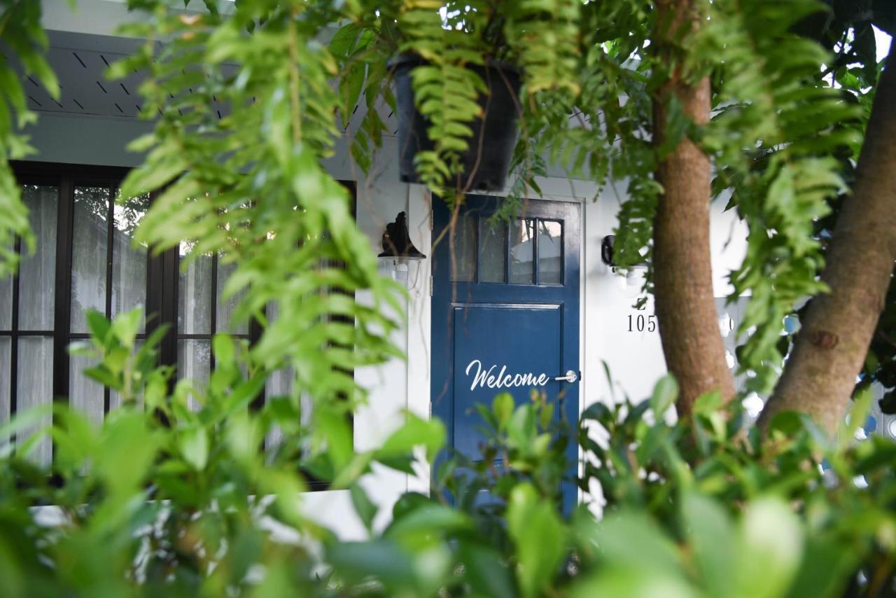Snoozy Guesthouse Phuket Ngoại thất bức ảnh